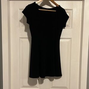 Women's Black Short Sleeve Fit & Flare Mini Dress